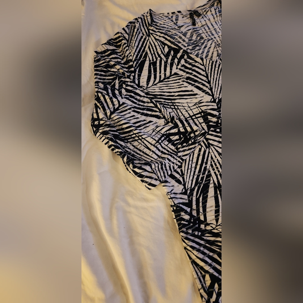 Navy and White Leaf Print Top